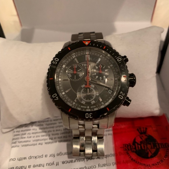 Tissot PRS 200 - Picture 2 of 8